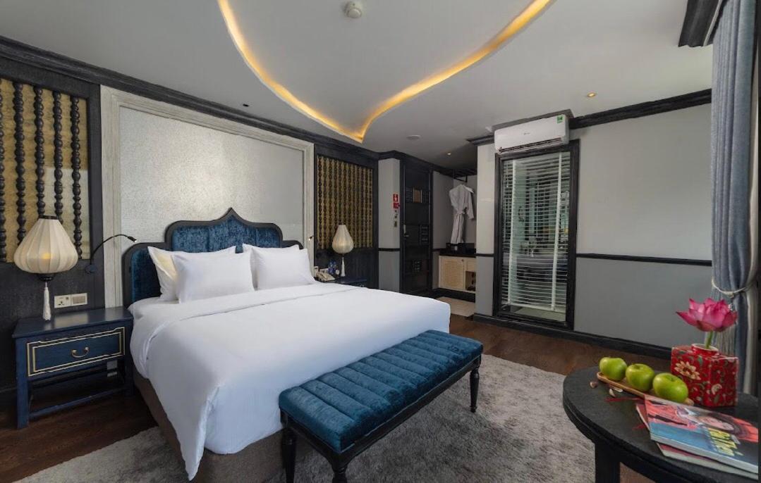 Madeline Cruises Hotel Ha Long Buitenkant foto
